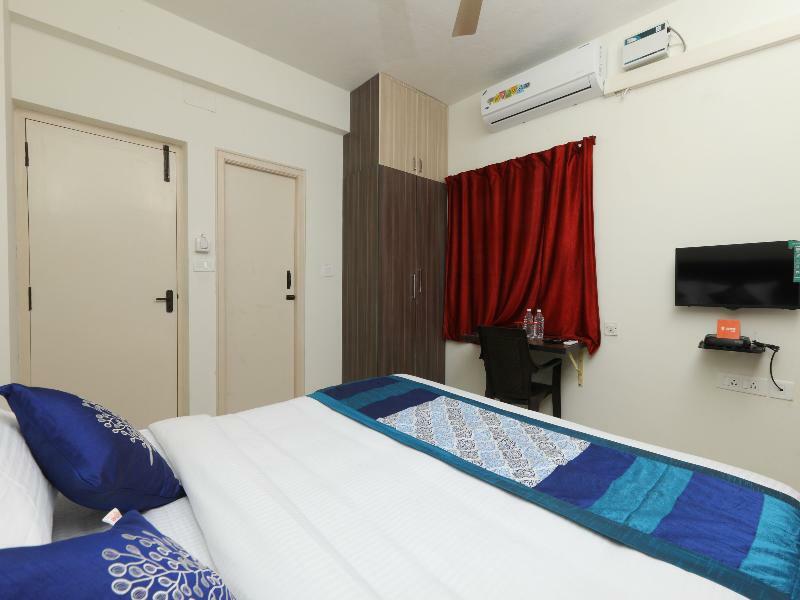 Oyo Flagship 14716 Omr Kelambakkam Hotel Madras Buitenkant foto