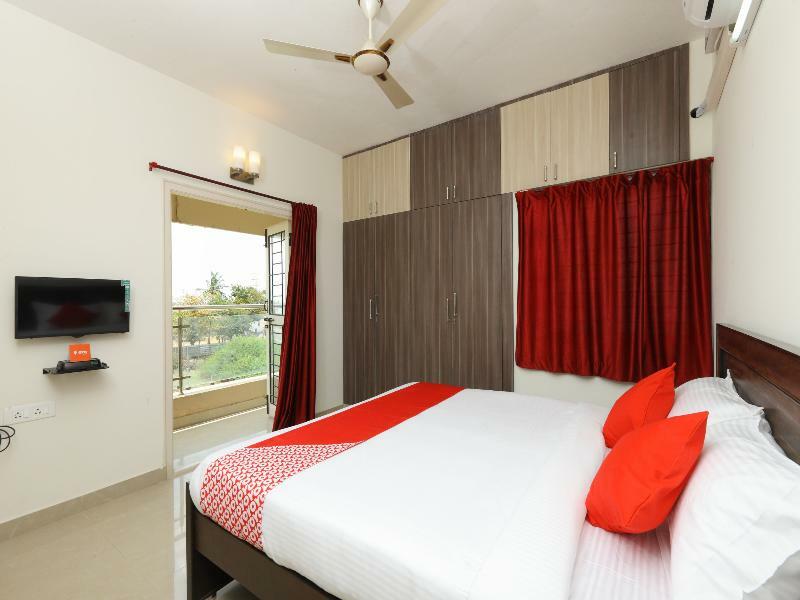 Oyo Flagship 14716 Omr Kelambakkam Hotel Madras Buitenkant foto