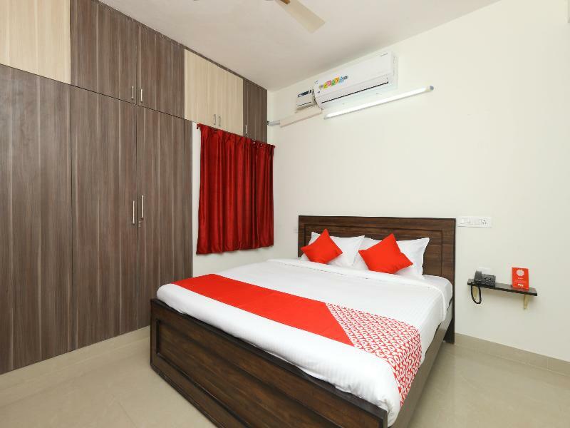 Oyo Flagship 14716 Omr Kelambakkam Hotel Madras Buitenkant foto